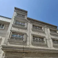 آپارتمان-همکف-با-حیاط-اختصاصی-در-سراج