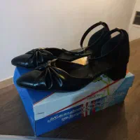 کفش کتونی و کفش مجلسی|کفش و لباس بچه|بروجرد, |دیوار