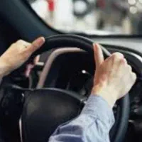 تعدادی خودرو با راننده برای سرویس اداره