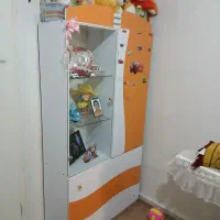 کمد بچگانه به همراه کتابخانه