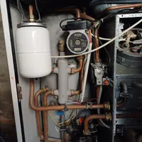 تعمیرات تخصصی انواع پکیج شوفاژ دیواری|خدمات پیشه و مهارت|چهارباغ, |دیوار