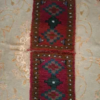 رو صندلی دستباف