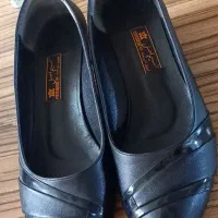 حراج دو جفت کفش زنانه وپسرانه|حراج|تبریز, |دیوار