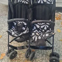 کالسکه دوقلو