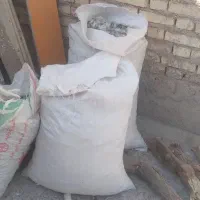 ۴ گونی کود کبوتر هر گونی ۳۰۰تومان