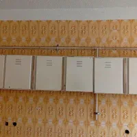 کابینت دست بالا 5متر تمیز بدون هیچ پوسیدگی