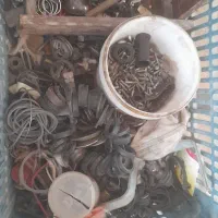 تعدادی لامپ پیچ و مهره وگونیا طاقچه|لامپ و چراغ|شیروان (خراسان), |دیوار