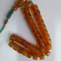 تسبیح کهربا کهنه