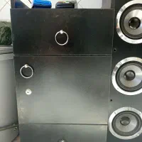 ترولی و آینه قدی