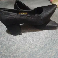 کفش مجلسی|کیف، کفش، کمربند|شوش, |دیوار