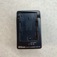 شارژر دوربین اصلی نیکون  d300  mh18a