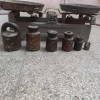 ترازو قدیمی