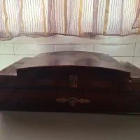 کنسول وچمدان قاشق وچنگال چوبی