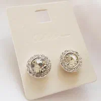 گوشواره میخی تکی نگینی نقره‌ ای|بدلیجات|زاهدان, |دیوار