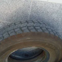یک حلقه لاستیک درجه یک عقب نیسان