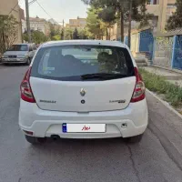 رنو ساندرو اتوماتیک، مدل ۱۳۹۶|خودرو سواری و وانت|خمینی‌شهر, |دیوار