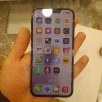 ۱۳ پرو  اک بند