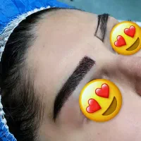 کاشت ابروی محرمی