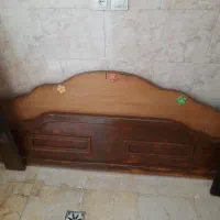 تخت چوبی قدیمی