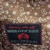 کاپشن و کت و لباس|لباس|پرند, فاز ۲|دیوار