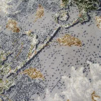 مقداری جارو دستی به فروش می‌رسد