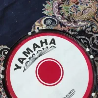 Yamaha  همراه با چوب