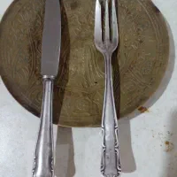 چاقو وچنگال نقره خیلی قدیمی