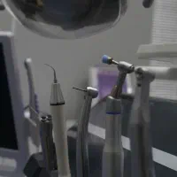 استخدام دستیار و منشی برای کلینیک دندانپزشکی|استخدام درمانی، زیبایی، بهداشتی|تهران, تهرانپارس غربی|دیوار