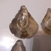 حدود ۴۰۰ عدد آویز لوستر