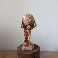 مجسمه پیشگو