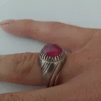 انگشتر یاقوت زیبا و خوش رنگ