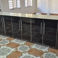 فروش کابینت هایگلاس کار کرده