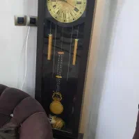 ساعت ایستاده بدون یک ثانیه عقب جلو رفتن