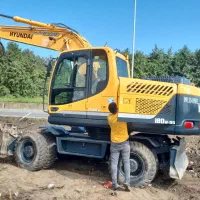 خدمات بیل مکانیکی جهت خاکبرداری و تسطیح زمین