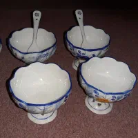 بستنی خوری