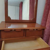 تخت دونفره و دراور و اینه|تخت و سرویس خواب|قوچان, |دیوار