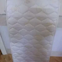 تشک تخت کودک در حد نو