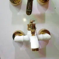 تعویض شیر آلات نو با شیرآلات کهنه