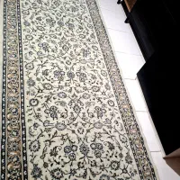 کنار فرش ۴متر رنگ کرم کاملانو بدون آسیب و زدگی|فرش|شیراز, ابیوردی|دیوار