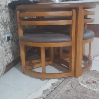 میز غذا خوری ۴نفر درحد نو