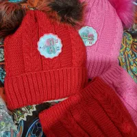 کلاه وشال برای ۳تا ۹ساله داخل خز|لباس|اصفهان, دستگرده|دیوار