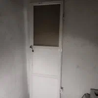 دو عدد روشویی/دو عدد درب سرویس یهداشتی