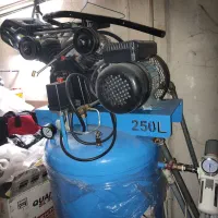 کمپرسور باد ۲۵۰ لیتری ایستاده خورجینی