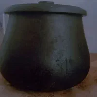 دیگ سنگی