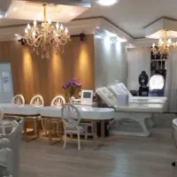 اجاره میز ناخن و تخت مژه و لاین های زیبایی|خدمات آرایشگری و زیبایی|شاهین‌شهر, عطار|دیوار