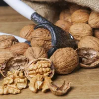 فروش گردوی خشک پوست کاغذی، مغز سفید