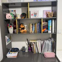 کتابخانه ی بزرگ وجادار