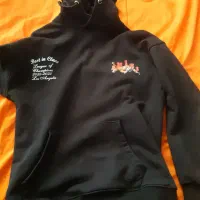 هودی سیاه چاپ دار