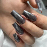 ترمیم و کاشت ناخن با بهترین متریال