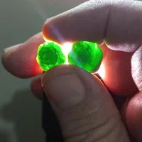 زمرد گارنت وزبرجد|جواهرات|ری, علایین|دیوار